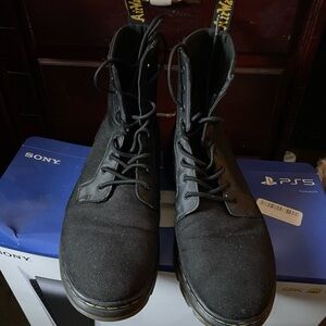 Men’s 12 Dr. Marten